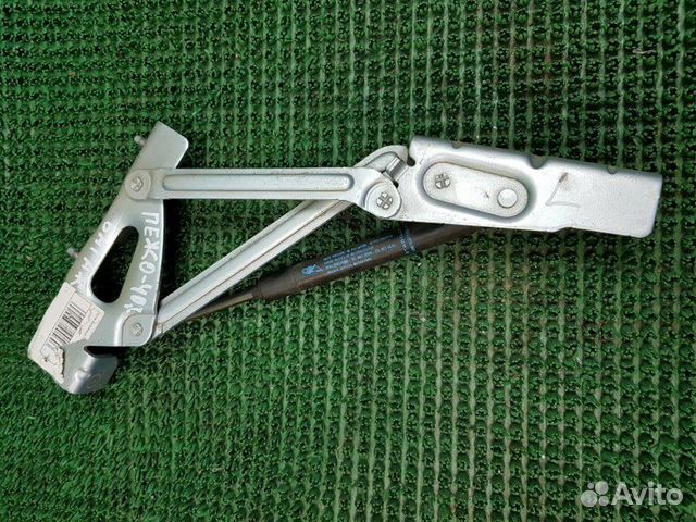 Петля багажника правая Peugeot 407 6D RFN