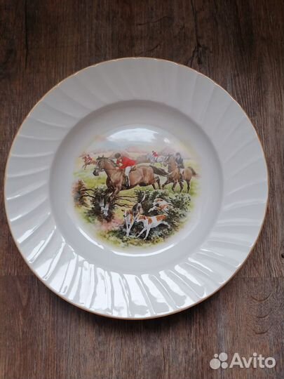 Тарелка с рисунком