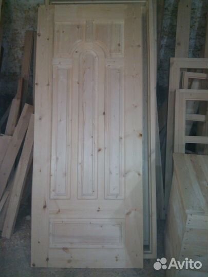 Двери деревянные