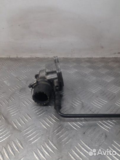 Корпус термостата Mercedes-Benz C-Class купе 2.2