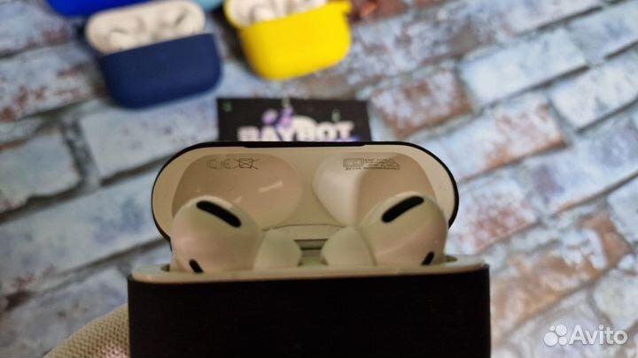 AirPods Pro Platinum
