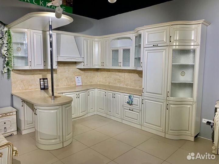 Стильная кухня на заказ