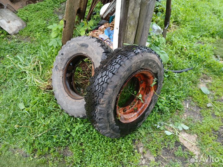 Покрышки на прицеп мотоблока