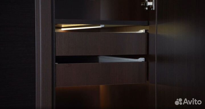 Система подсветки кухни и дома в монохромных цвета