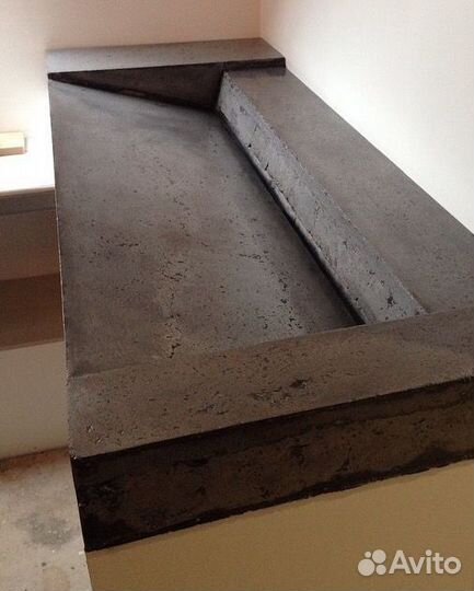 Раковина накладная из искусственного камня