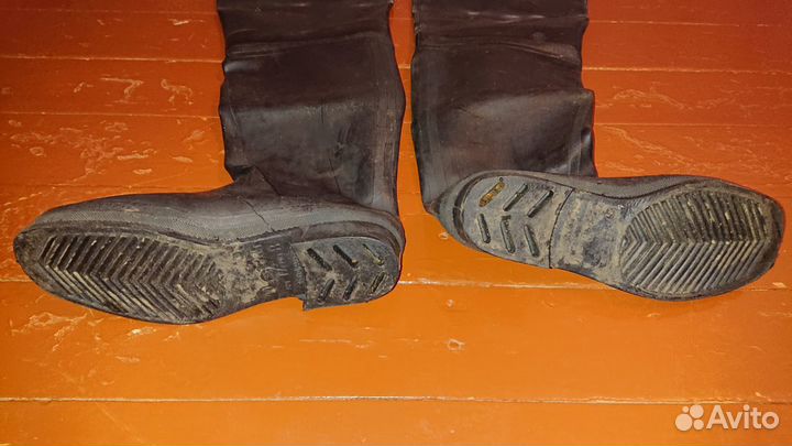 Резиновые сапоги