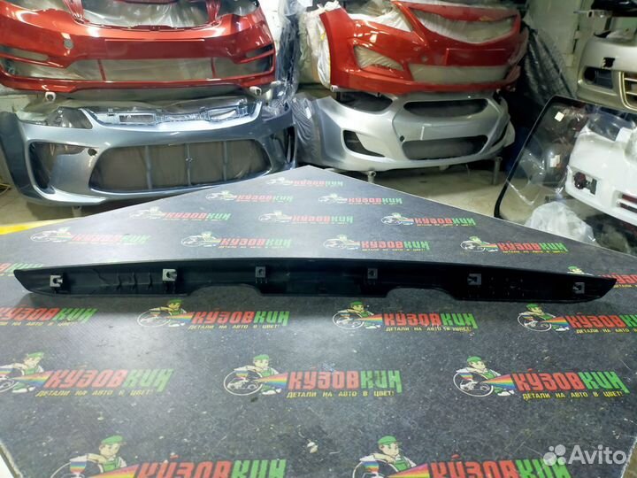 Молдинг крышки багажника hyundai solaris 10-17