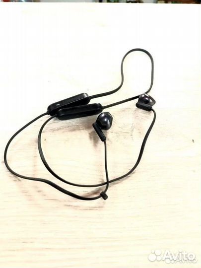 Наушники JBL