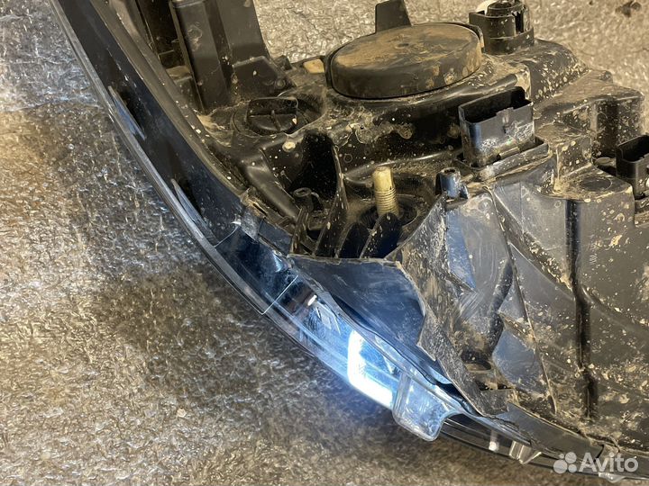 Фара левая Renault Kaptur