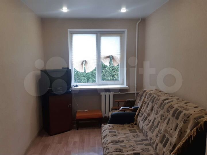Комната 12 м² в 5-к., 3/5 эт.