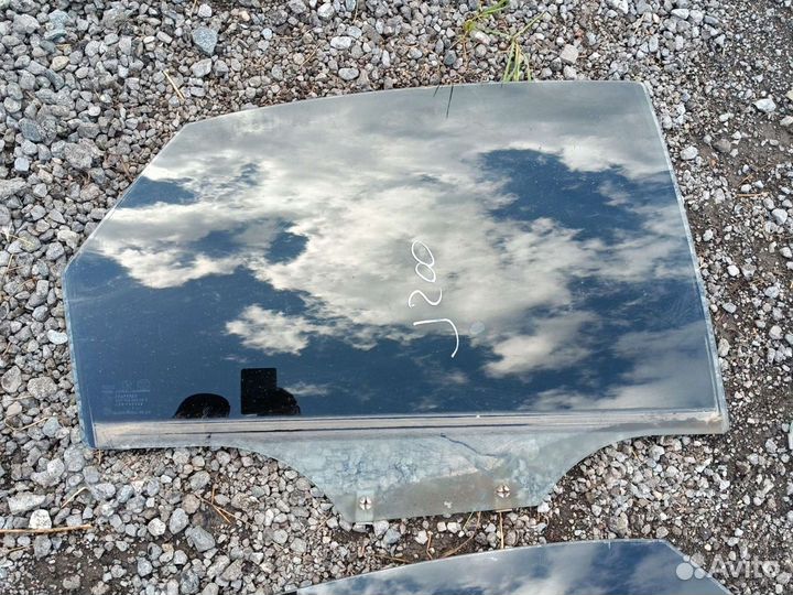 Стекло задней двери Шевроле лачетти j 200 седан