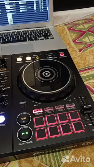 Pioneer DDj 400 Dj контроллер