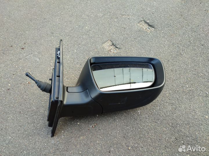 Kia Venga зеркало правое механическое