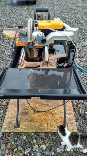 Плиткорез камнерез Dewalt D2400