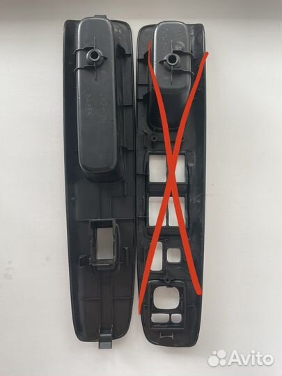 Вставка правая передней двери Camry ACV30