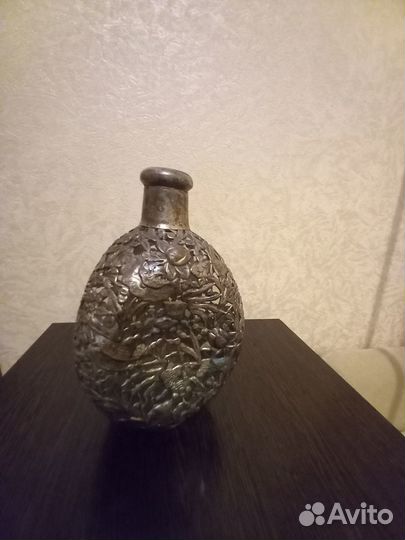 Графин из стекла в медной оплётке. Китай 1950-е гг