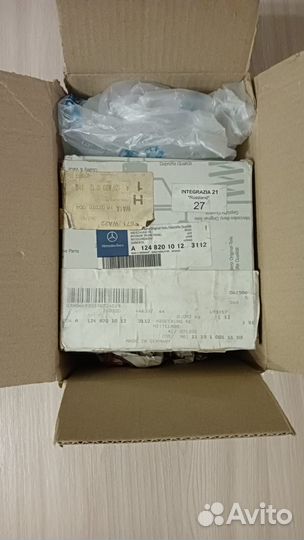 Новая правая сетка динамика 124 мерседес универсал