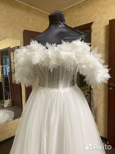 Пошив вечерних и свадебных платьев