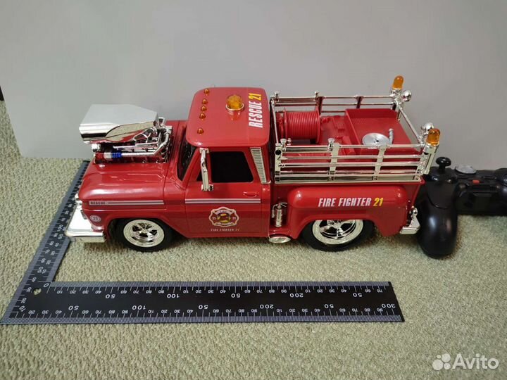 Машина на радиоуправлении новая