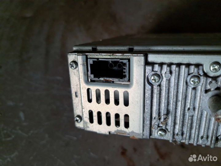 Магнитола на Volvo S40