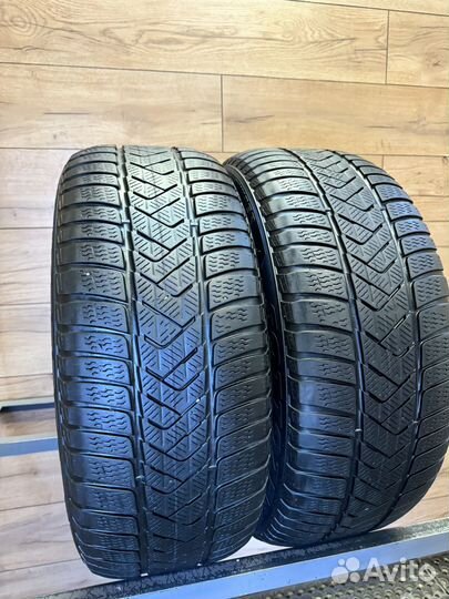 Pirelli Winter Sottozero 3 245/45 R18