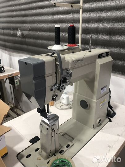 Колонковая швейная машина для кожи