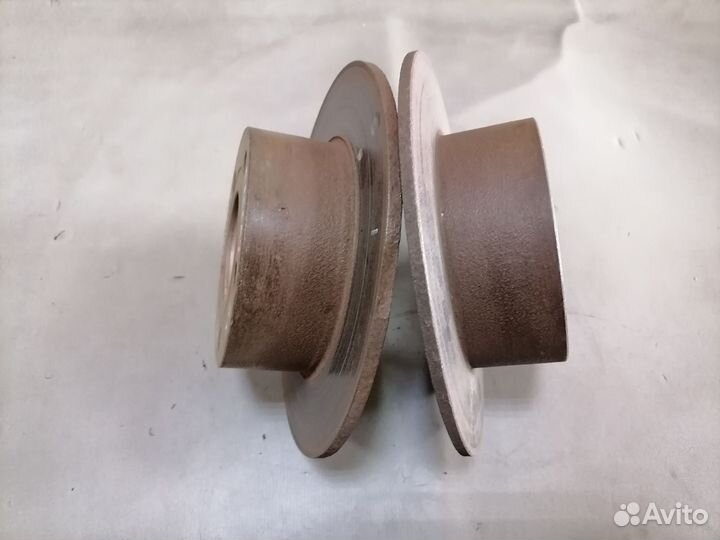 Диск тормозной задний Volkswagen Passat B5 1996-00