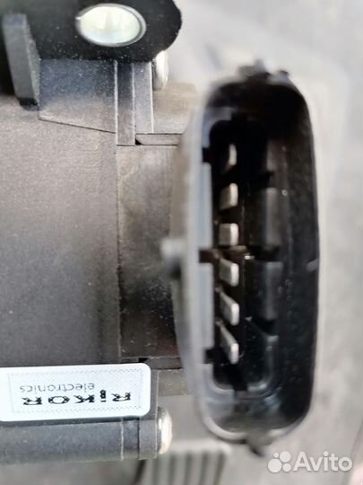 Педаль акселиратора (газа) кдба 453621. 012