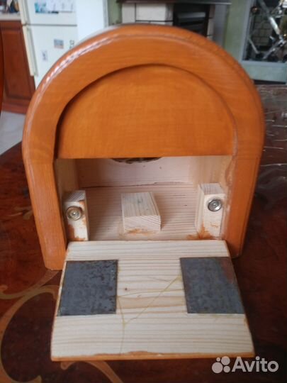 Подставка для авиационных часов