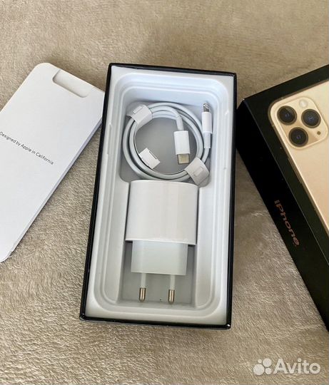 Быстрая зарядка на iPhone 20w Оригинал