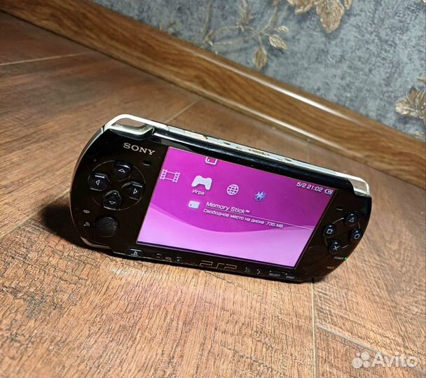 Sony PSP 3008 + Много Игр