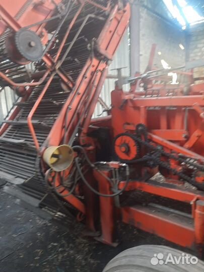 Картофельный комбайн amak