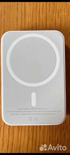 Apple MagSafe Battery Pack 5000mAh для iPhone