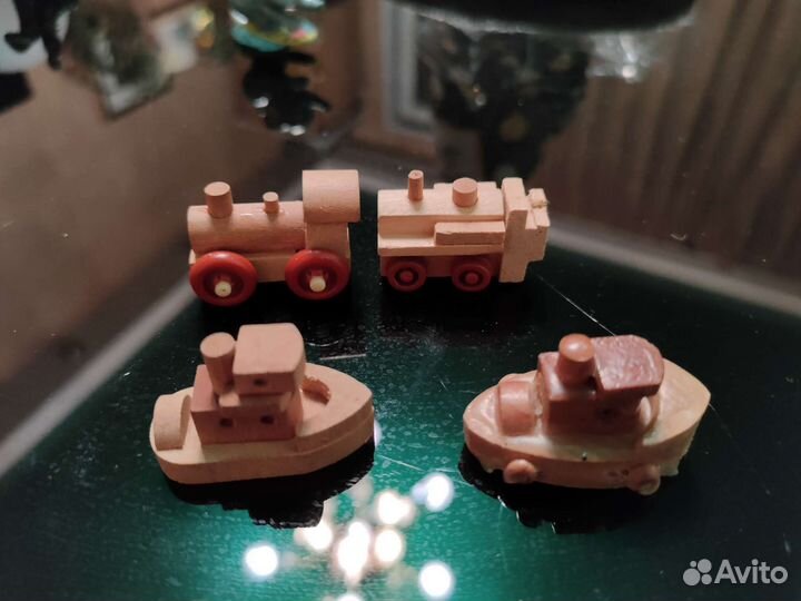 Коллекция игрушек из киндера 90х