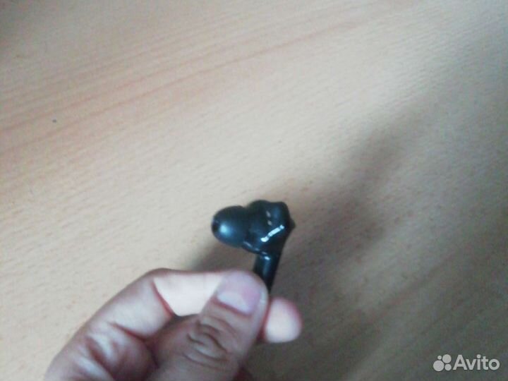 Наушник беспроводной