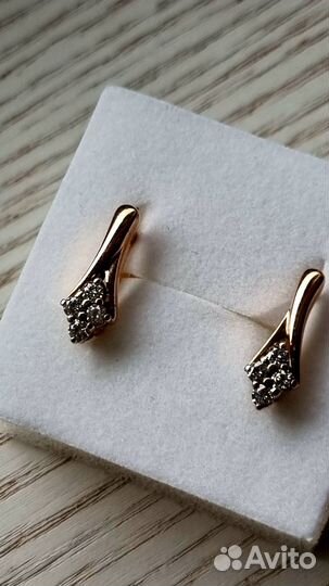 Золотые серьги 585 э с бриллиантами