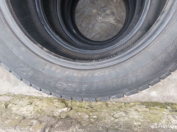 Hankook Winter I'Cept IZ2 205/60 R16