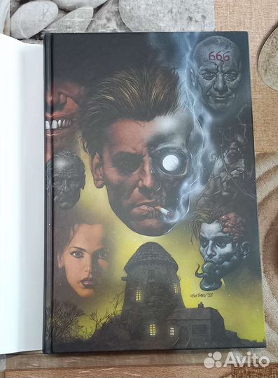 Графический роман Джон Константин Опасные привычки