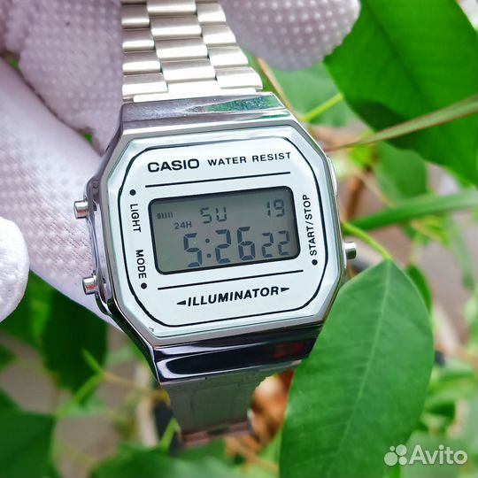 Модные ретро часы Casio illuminator