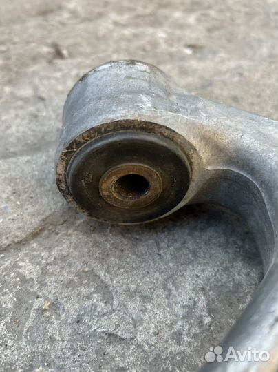 Нижние рычаги Audi Q7 4L