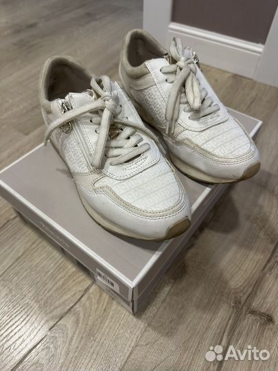 Кроссовки Tamaris