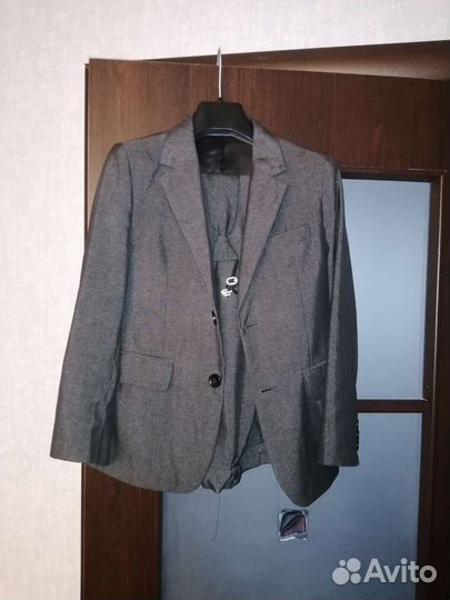 Школьный костюм для мальчика 122 - 128 серый