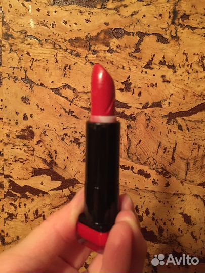 Max factor помада Marilyn Sunset red