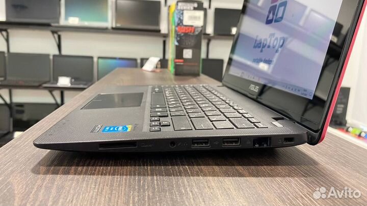 Сенсорный ноутбук Asus для дома и офиса i3 / SSD