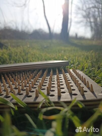 Доска Садху ручной работы с бамбуковыми гвоздями