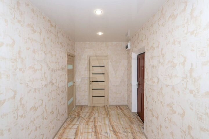 2-к. квартира, 60 м², 4/18 эт.