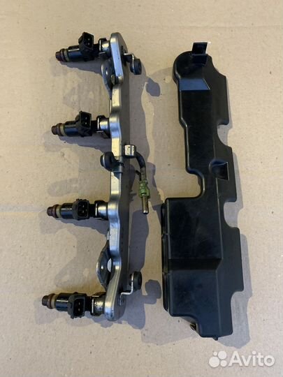 Рампа топливная Honda Civic 8 4D