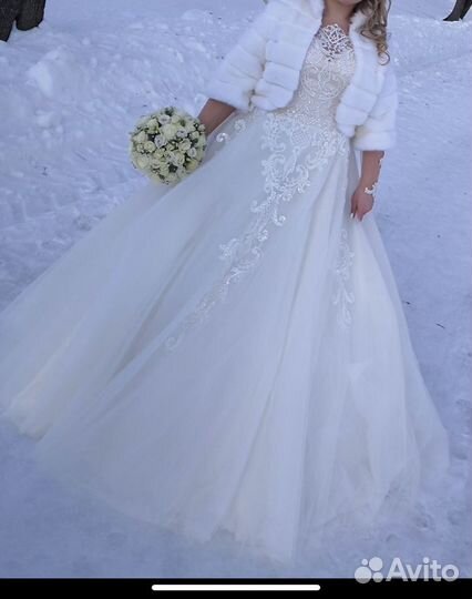 Свадебное платье