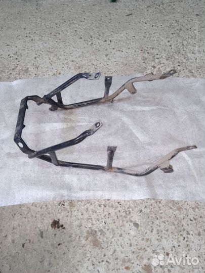 Задняя часть Сузуки gsx-r 250 (багажник)