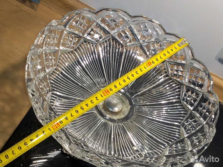 Ваза на ножке. Тяжёлая